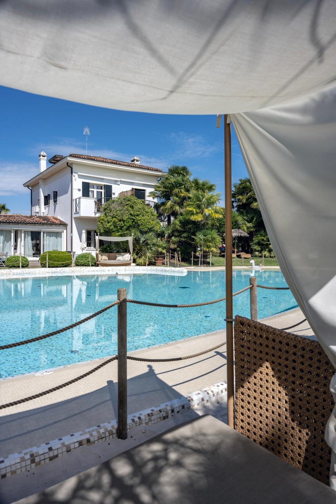 Villa Carlotta Jesolo Lido Esterno foto